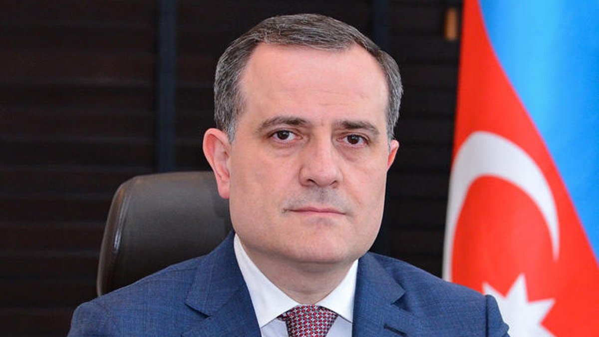 Azerbaijani Foreign Minister embarks on visit to Hungary