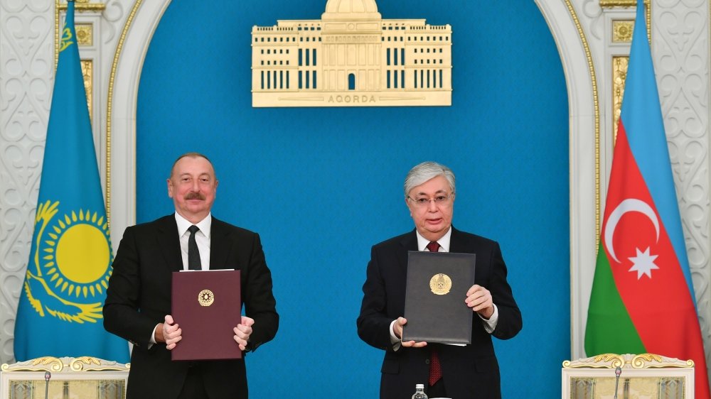 Azerbaijan, Kazakhstan signed documents