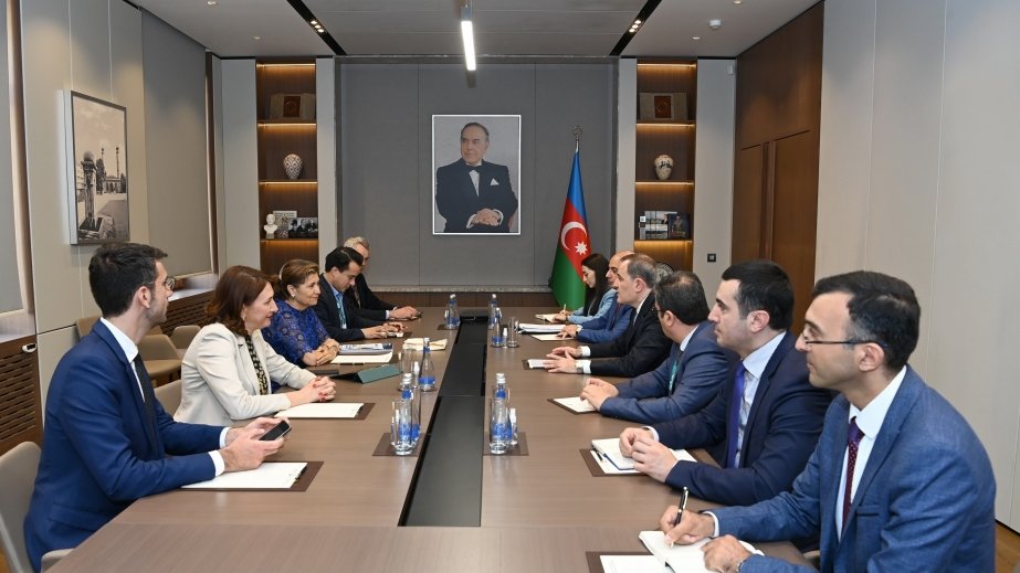 Azerbaijani FM meets with Chairperson of Executive Board and Assistant Director-General for Social and Human Sciences of UNESCO