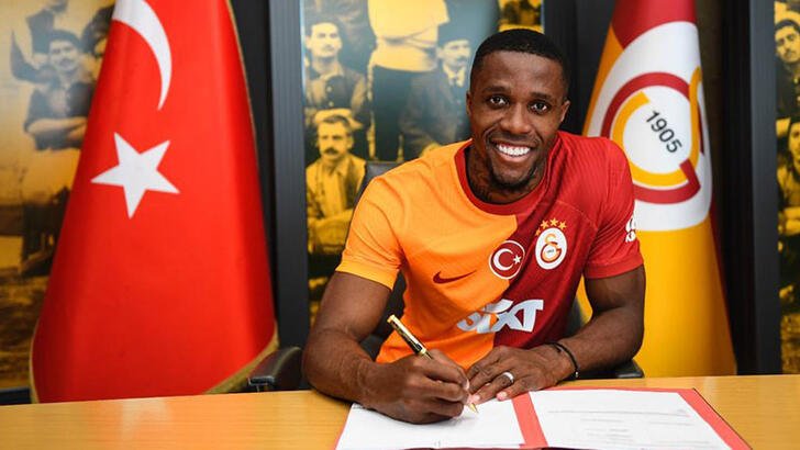 Galatasaray, Wilfried Zaha transferini açıkladı