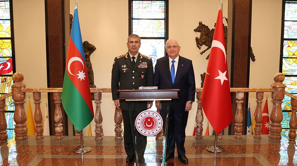 Defense Ministers of Azerbaijan, Türkiye hold phone talk