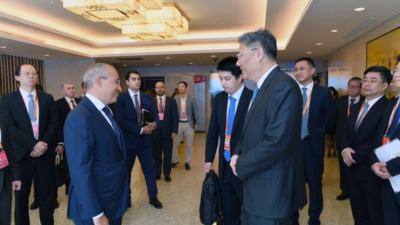 Azerbaijan, China discuss further development of economic relations