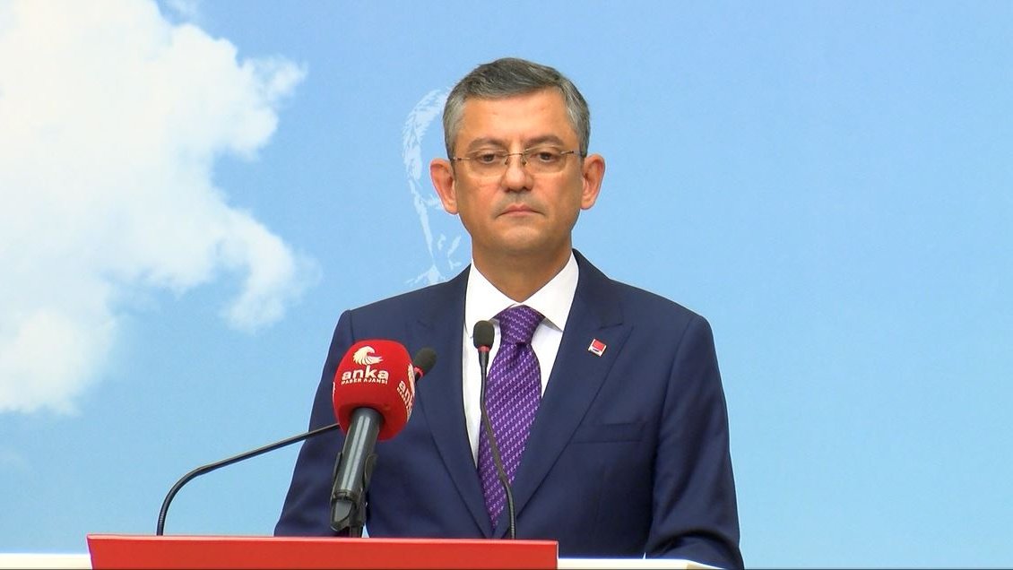 CHP Grup Başkanı Özgür Özel adaylığını açıkladı