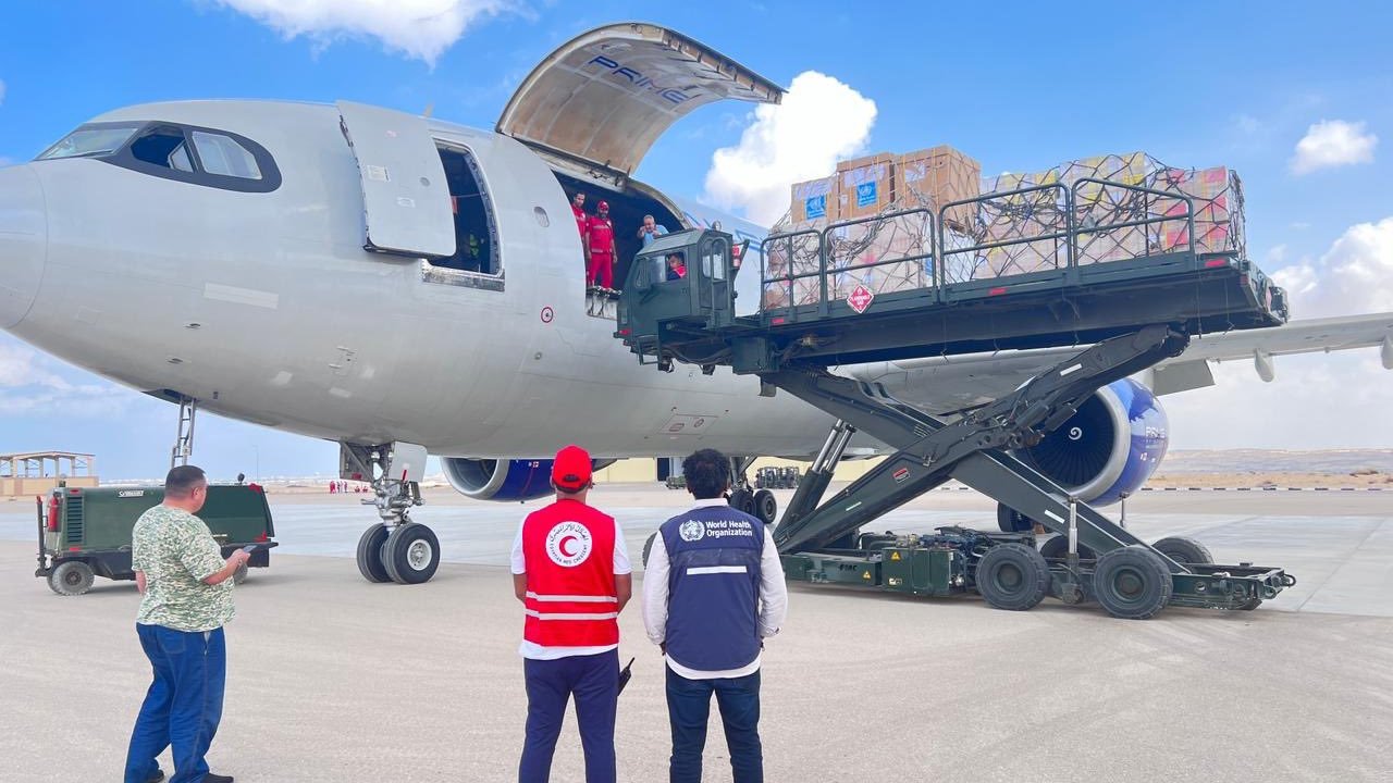 DSÖ tıbbi yardımı Refah Sınır Kapısı’na ulaştı, kapının açılması bekleniyor