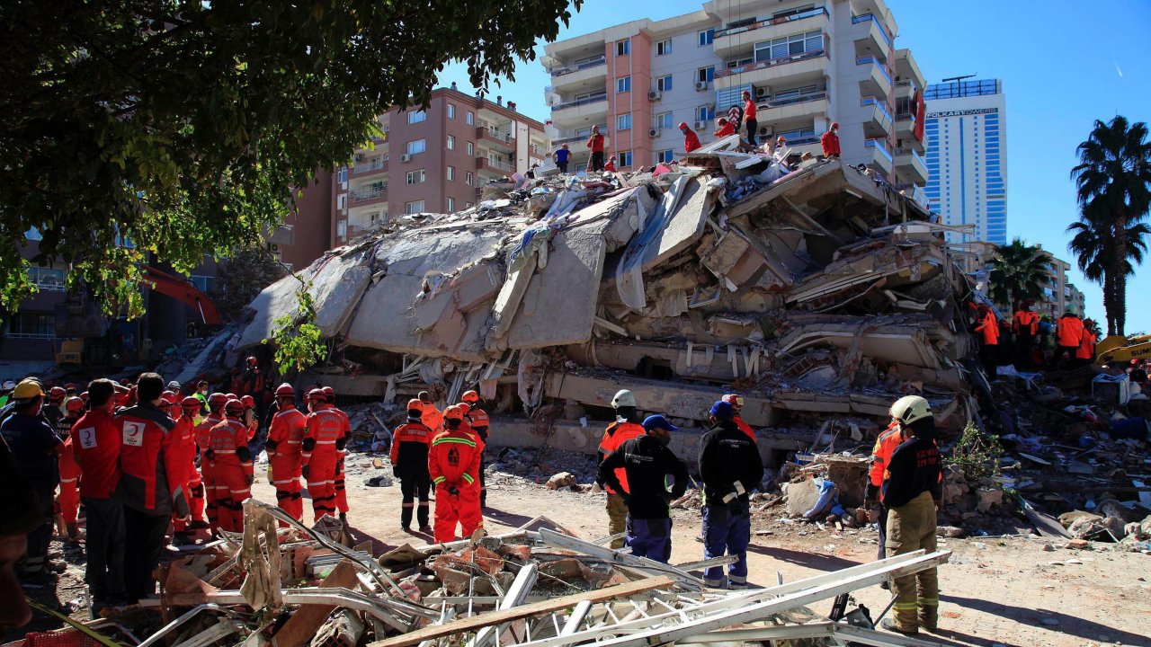 İzmir depreminin 3'üncü yılında sorumlular yargılanıyor