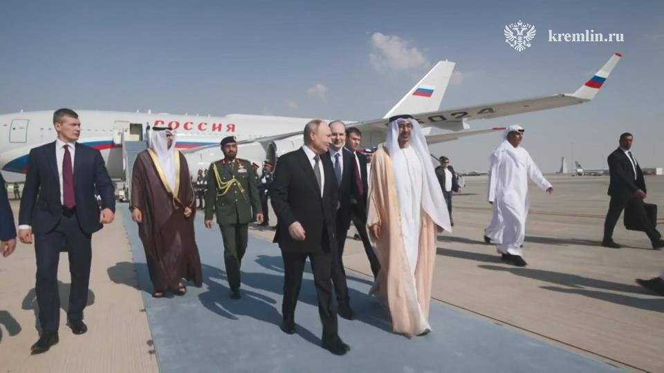 Putin, Birleşik Arap Emirlikleri’nde