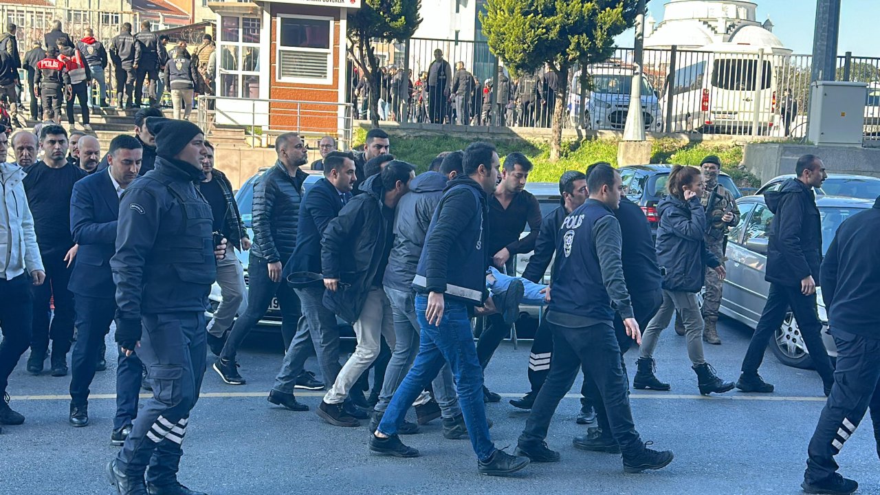 Çağlayan Adliyesi'ne saldırı girişimi; 2 kişi ölü ele geçirildi; 3'ü polis 5 yaralı