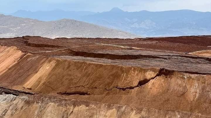 9 işçinin toprak altında kaldığı madende çekilen çatlak fotoğrafları bilirkişi raporunda