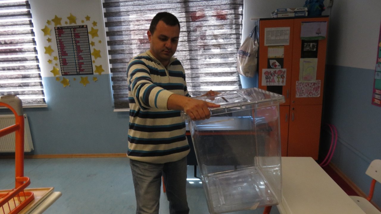 İstanbul'da okullarda seçim hazırlıkları tamamlandı