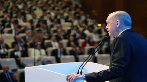 Cumhurbaşkanı Erdoğan: Davaları siyasallaştırmak adalet duygusuna gölge düşürecektir