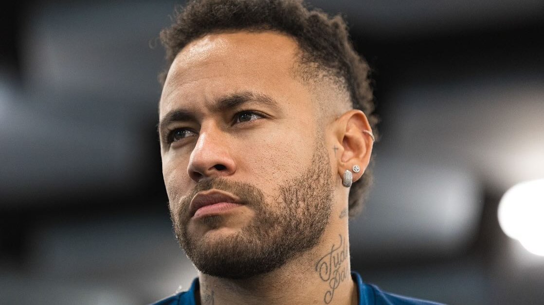 Neymar 1 ildən sonra yaşıl meydanlara qayıtdı