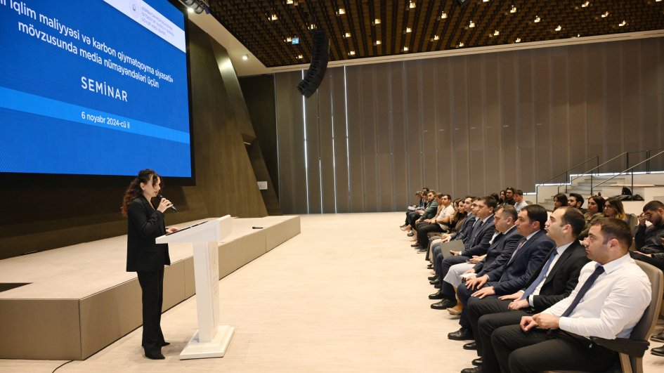 Media nümayəndələri üçün “Yaşıl iqlim maliyyəsi və karbon qiymətqoyma siyasəti” mövzusunda seminar keçirilib