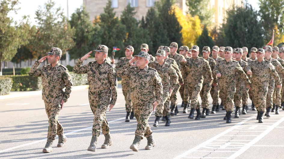 Milli Məclis əsgərliklə bağlı son yaş həddinin 30-a endirilməsini üçüncü oxunuşda təsdiqlədi