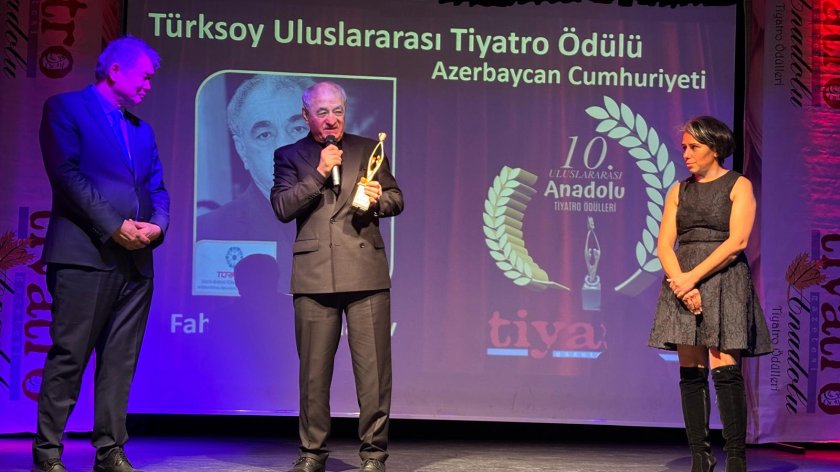 Fəxrəddin Manafov “Türk dünyasının ən yaxşı teatr aktyoru” adına layiq görülüb