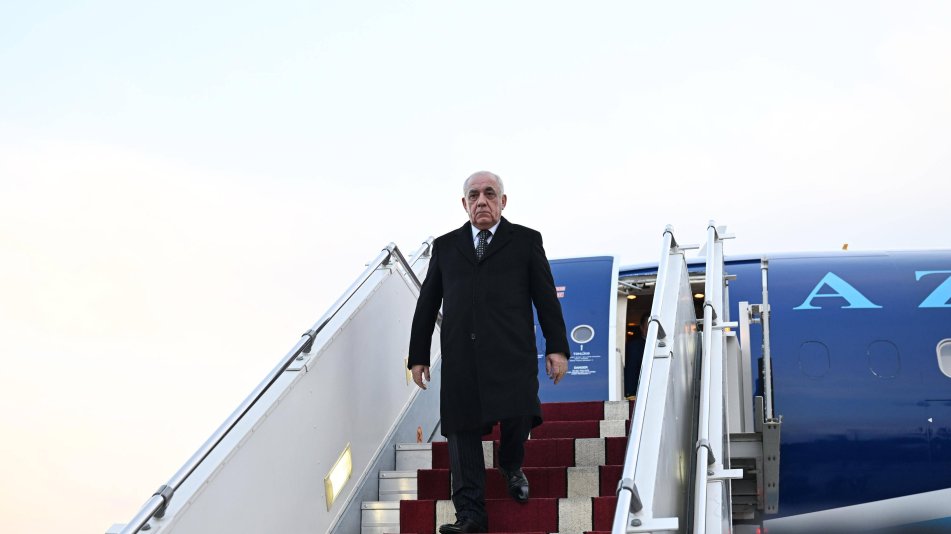 Azerbaijani PM embarks on working visit to Iran