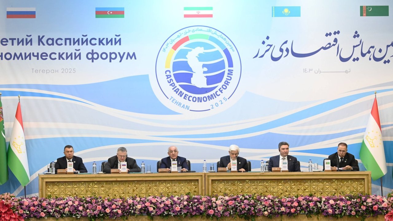 Iran proposes establishing cooperative free trade zones among Caspian littoral states