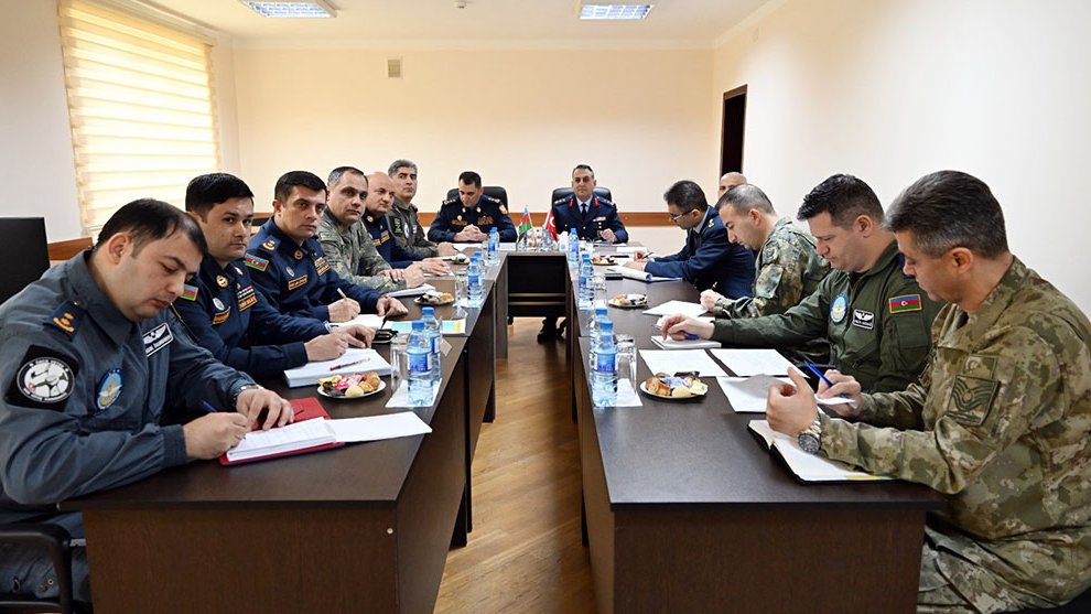 Azerbaijani, Turkish air forces reuniting for 15th staff talks