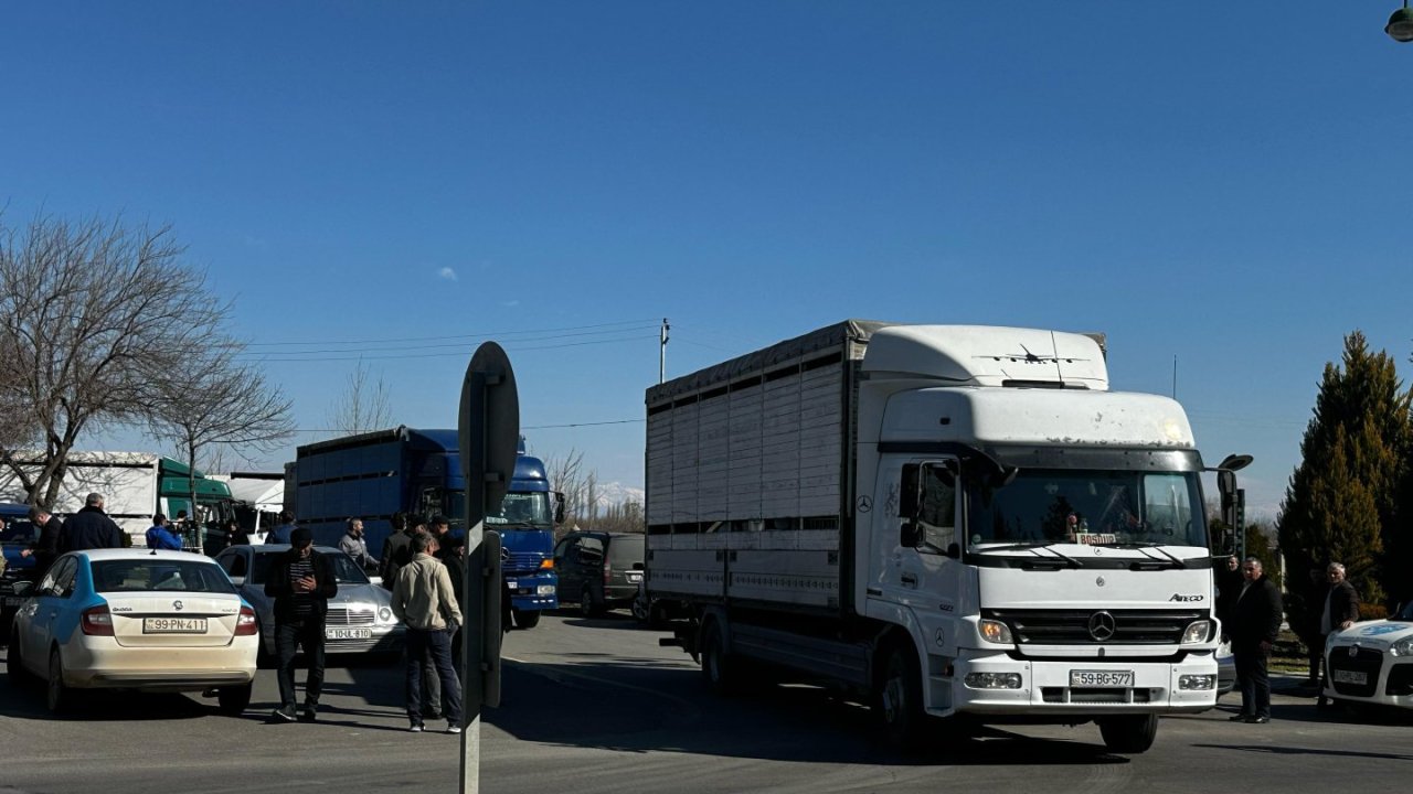 Ağdərə rayonunun Həsənriz kəndinə növbəti köç karvanı yola salınıb